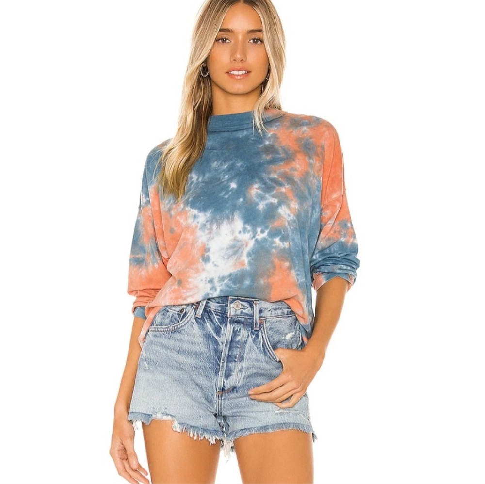 Be Free Tie Dye Tee in Blue Combo